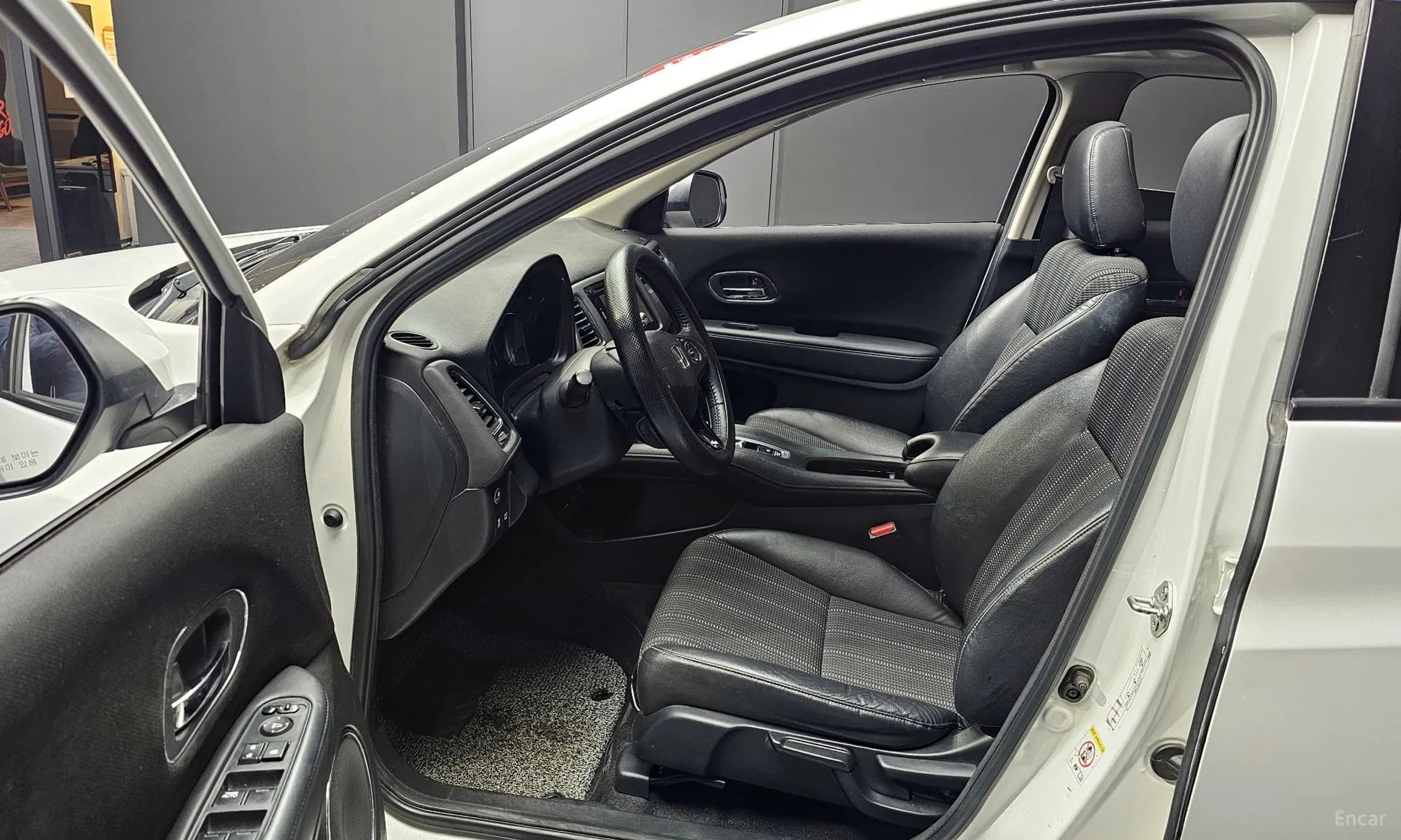 HR-V