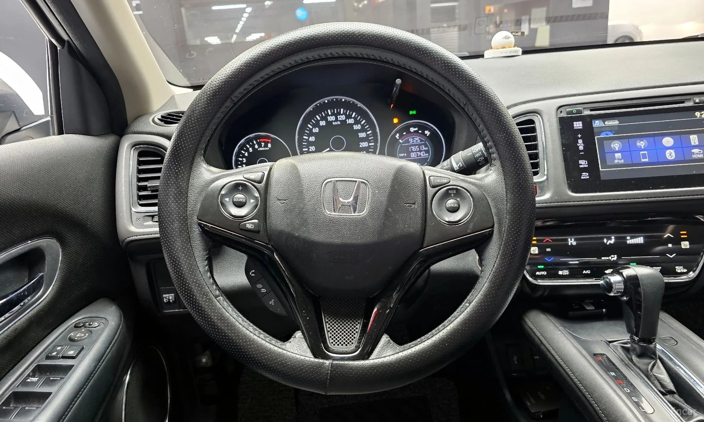 HR-V