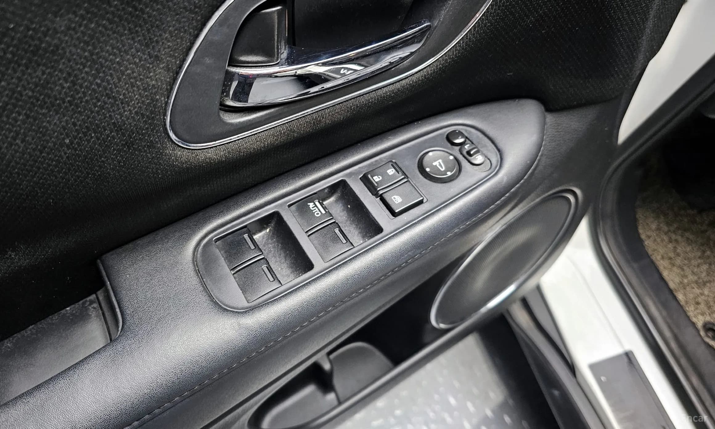 HR-V