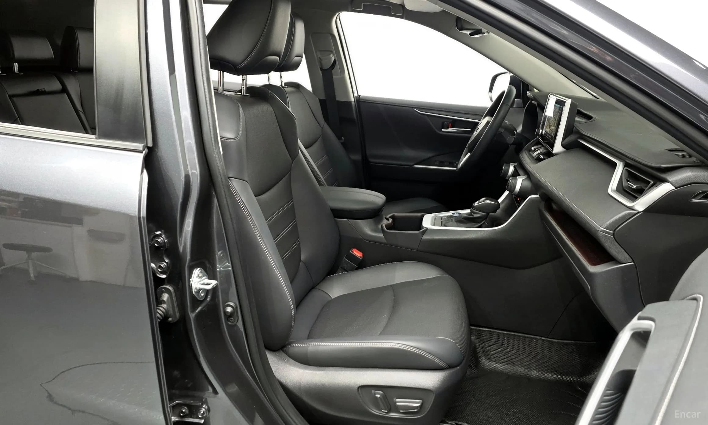 RAV4 5th Generation