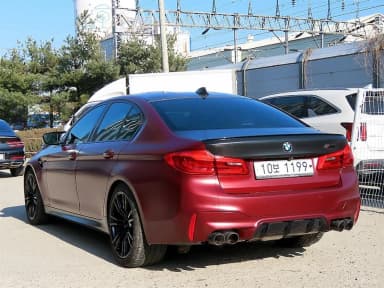 M5 (F90)