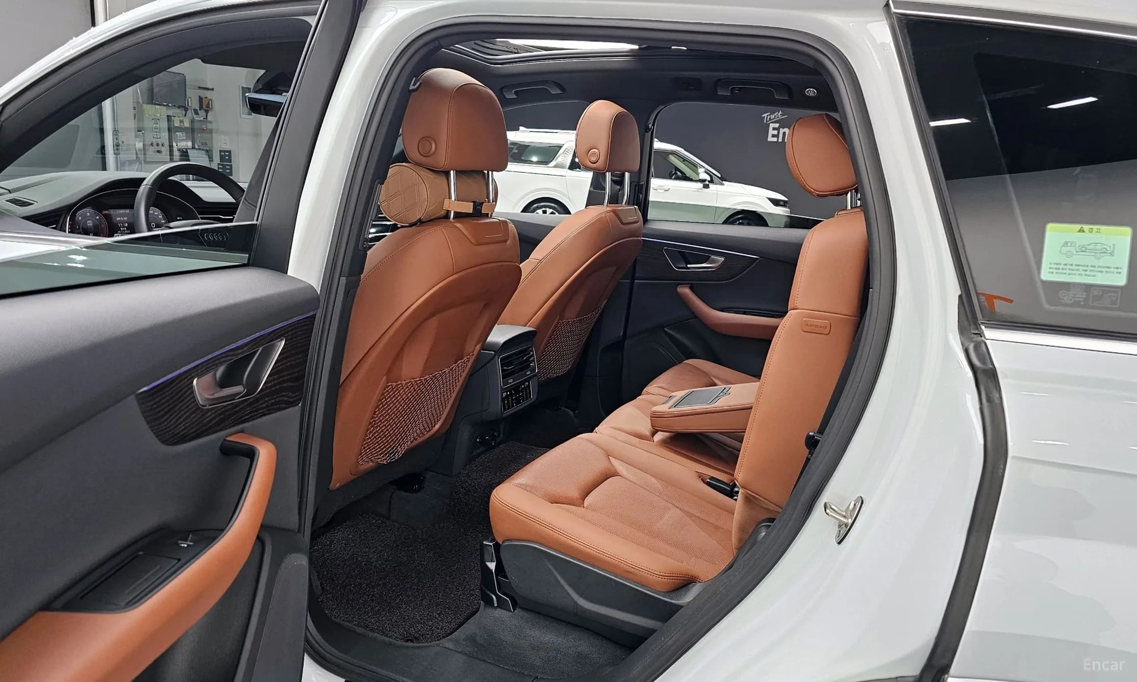 Q7 (4M)