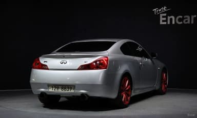 G37
