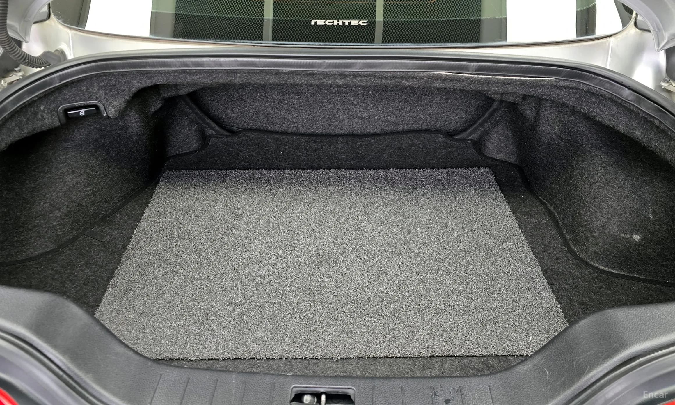 G37