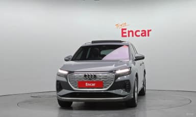 Q4 e-tron (F4)