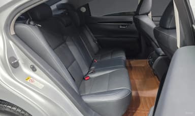 New ES300h