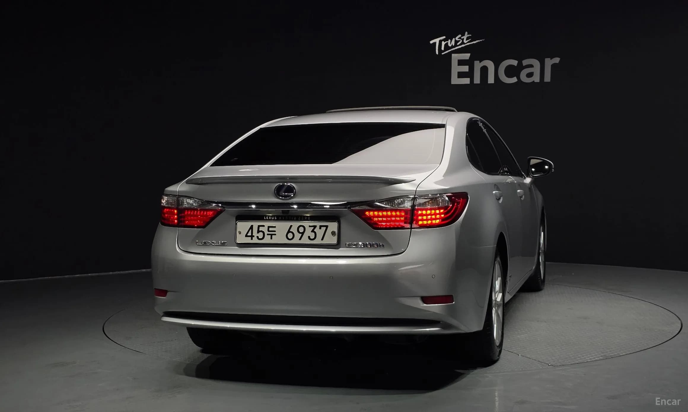 New ES300h