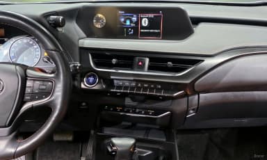 UX250h
