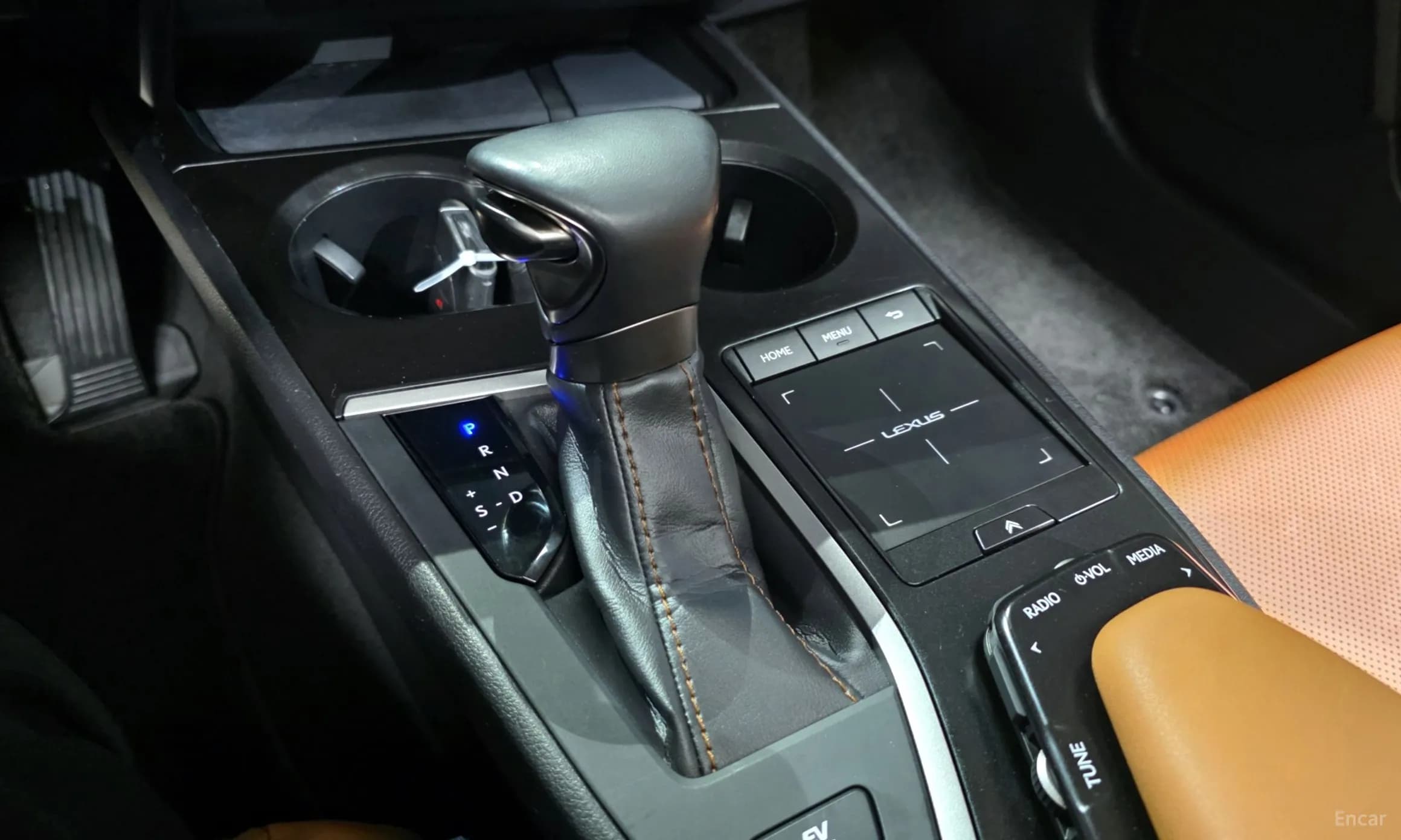 UX250h