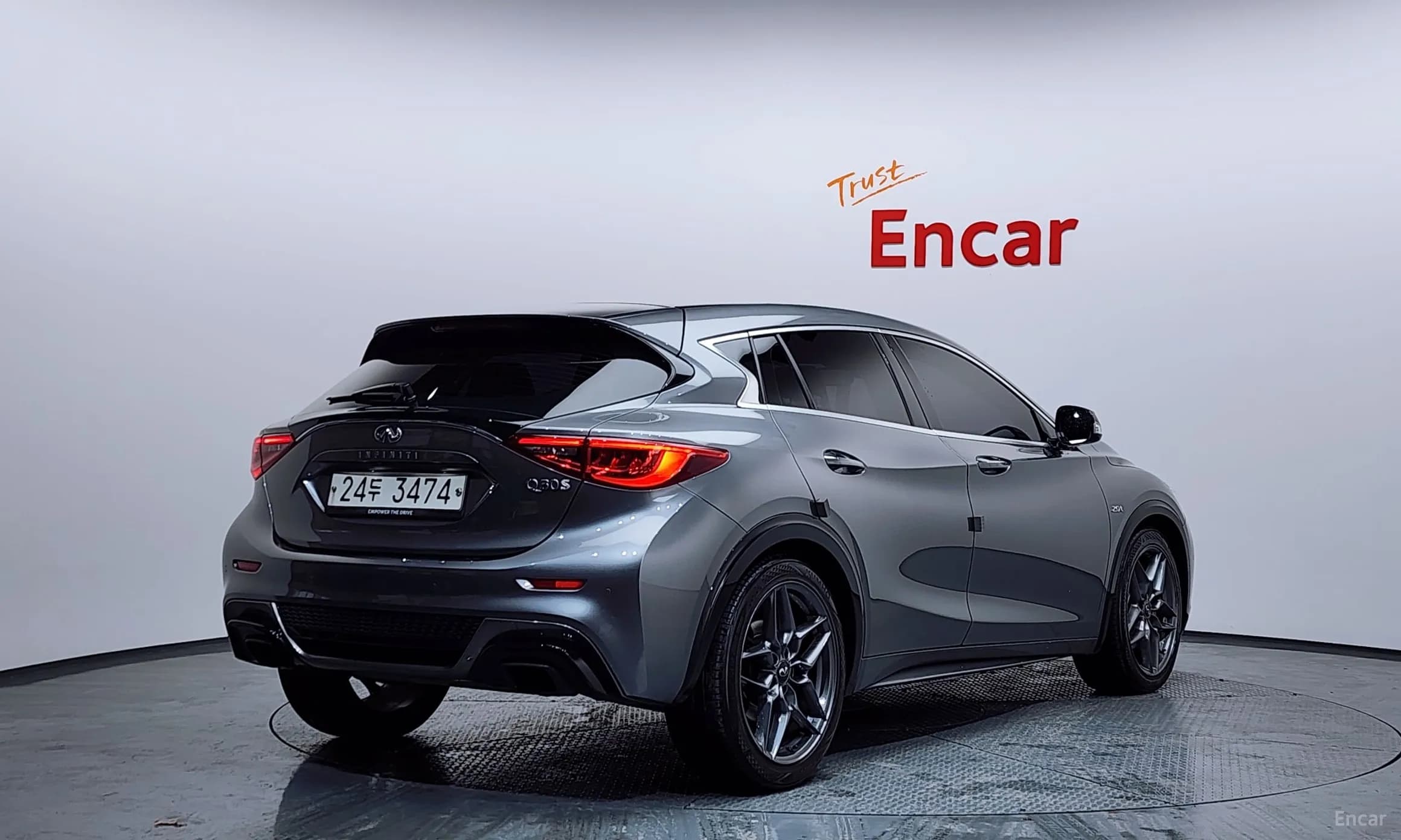 Q30
