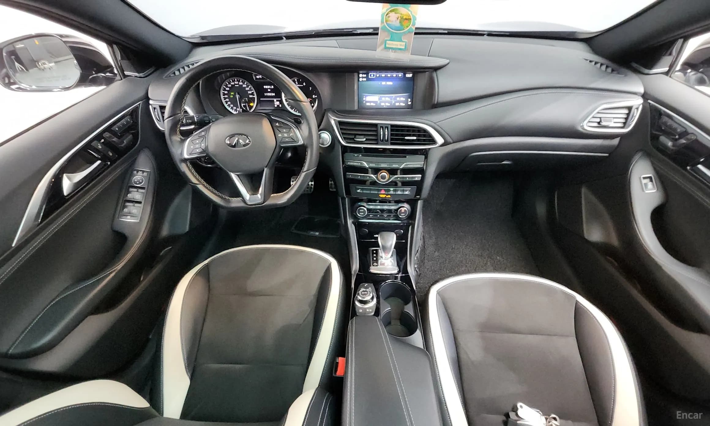 Q30