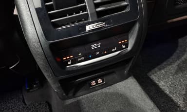 X3 (G01)