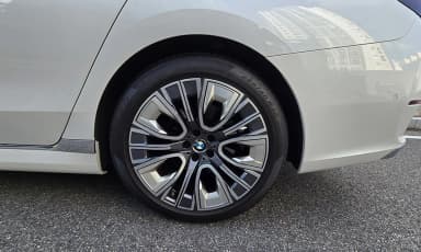 7 Series (G70)