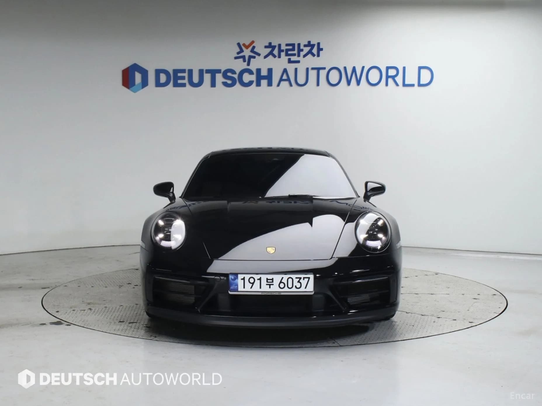 911 (992)