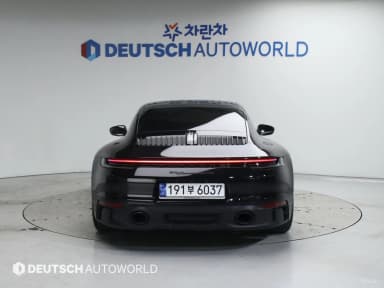911 (992)