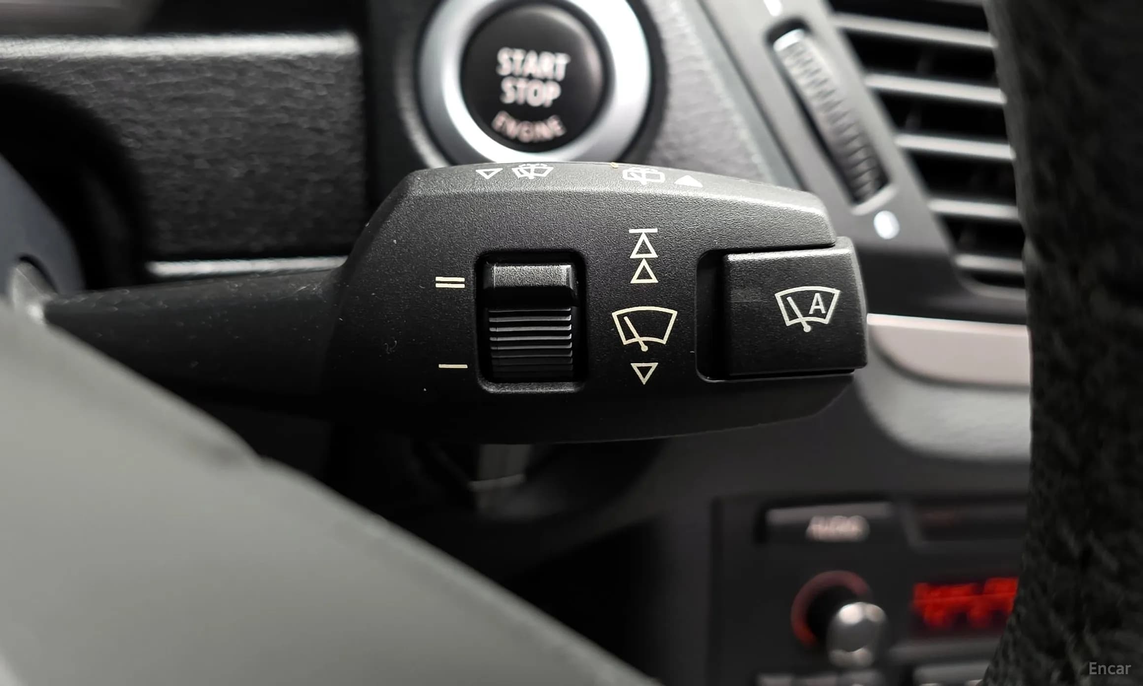 X1 (E84)