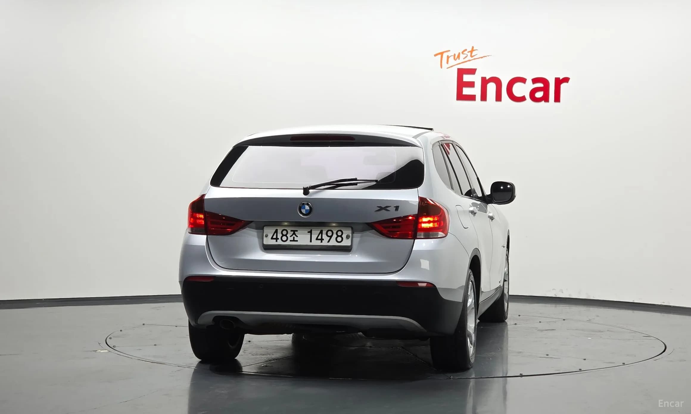 X1 (E84)