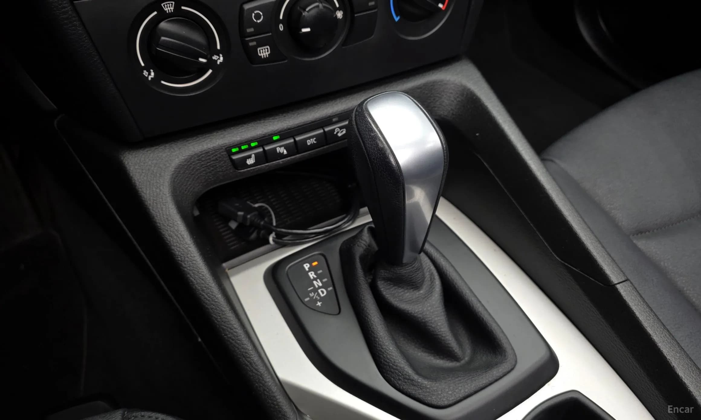 X1 (E84)