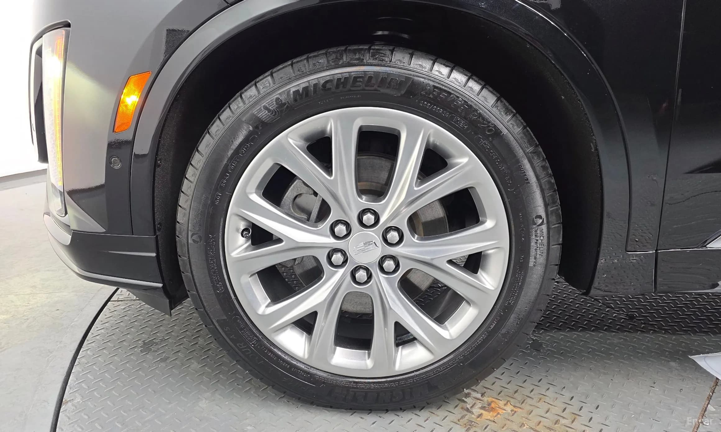 XT6