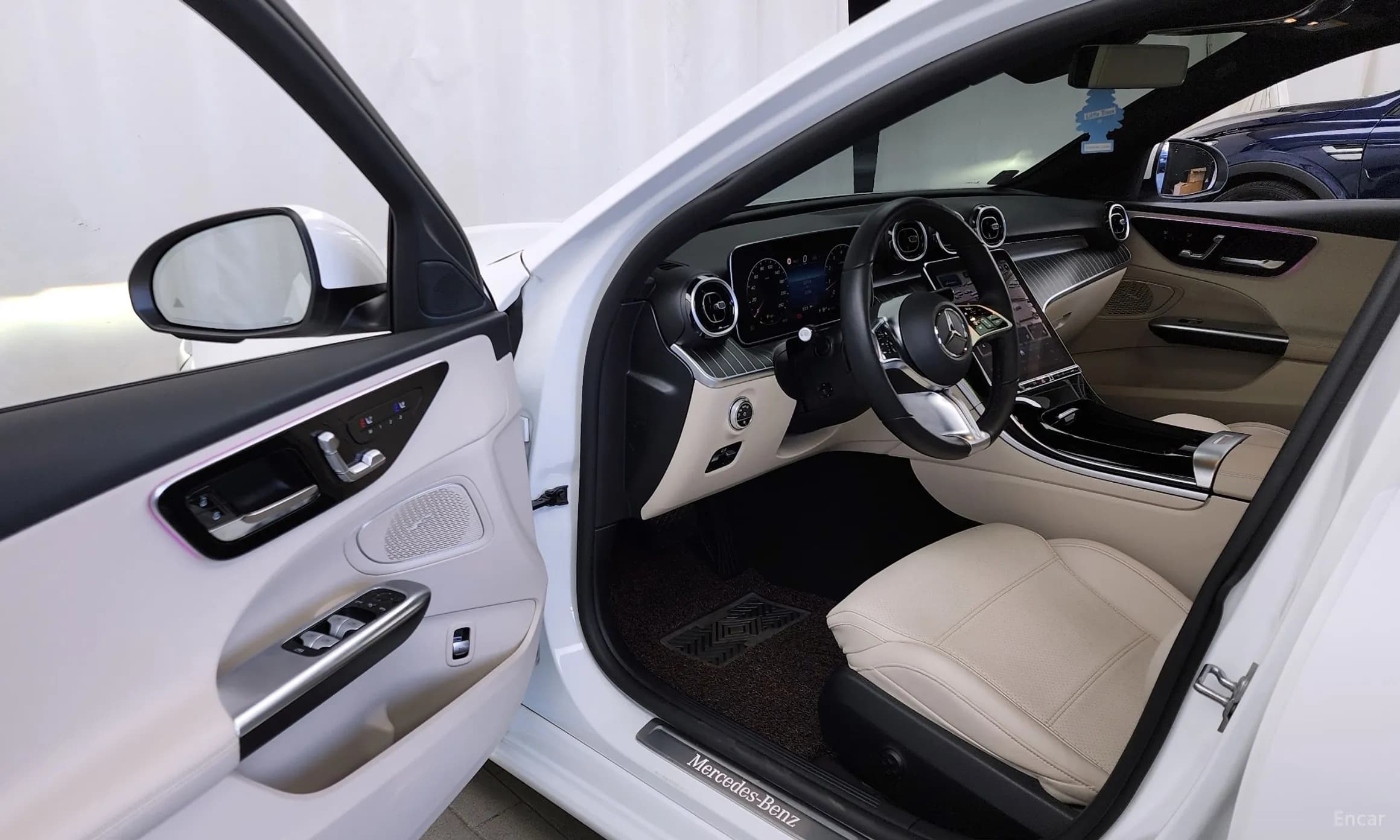 C-Class W206