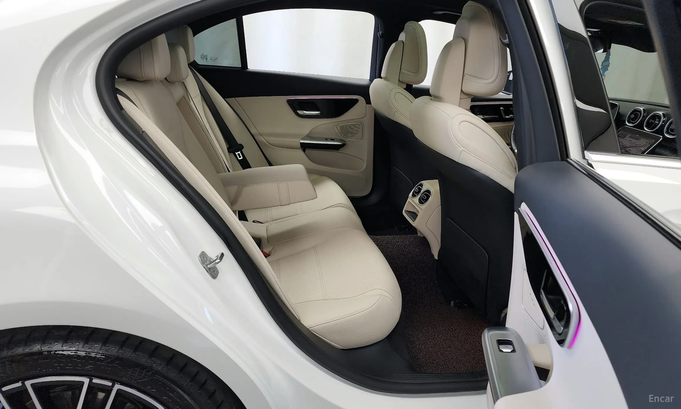 C-Class W206