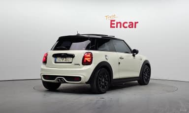 Cooper S