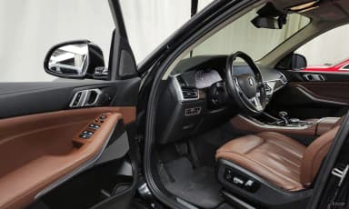 X5 (G05)