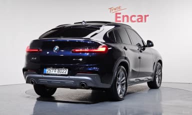 X4 (G02)