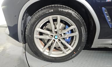 X4 (G02)