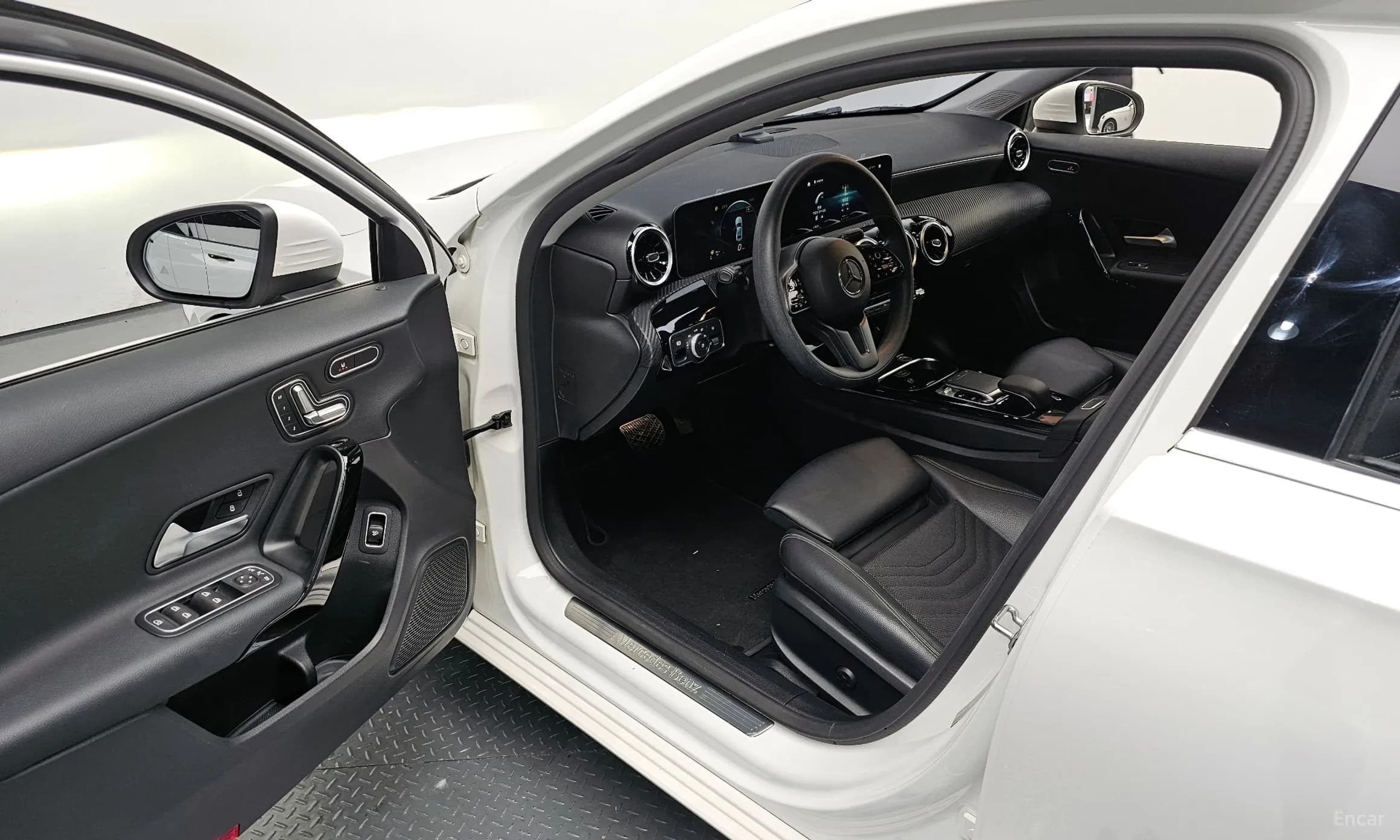 A-Class W177