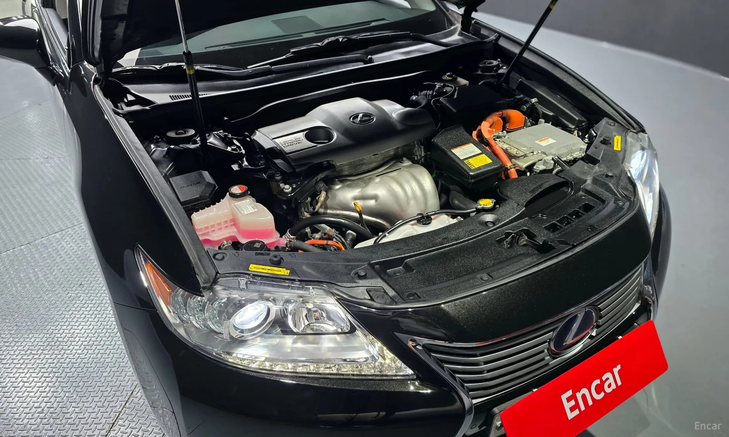 New ES300h