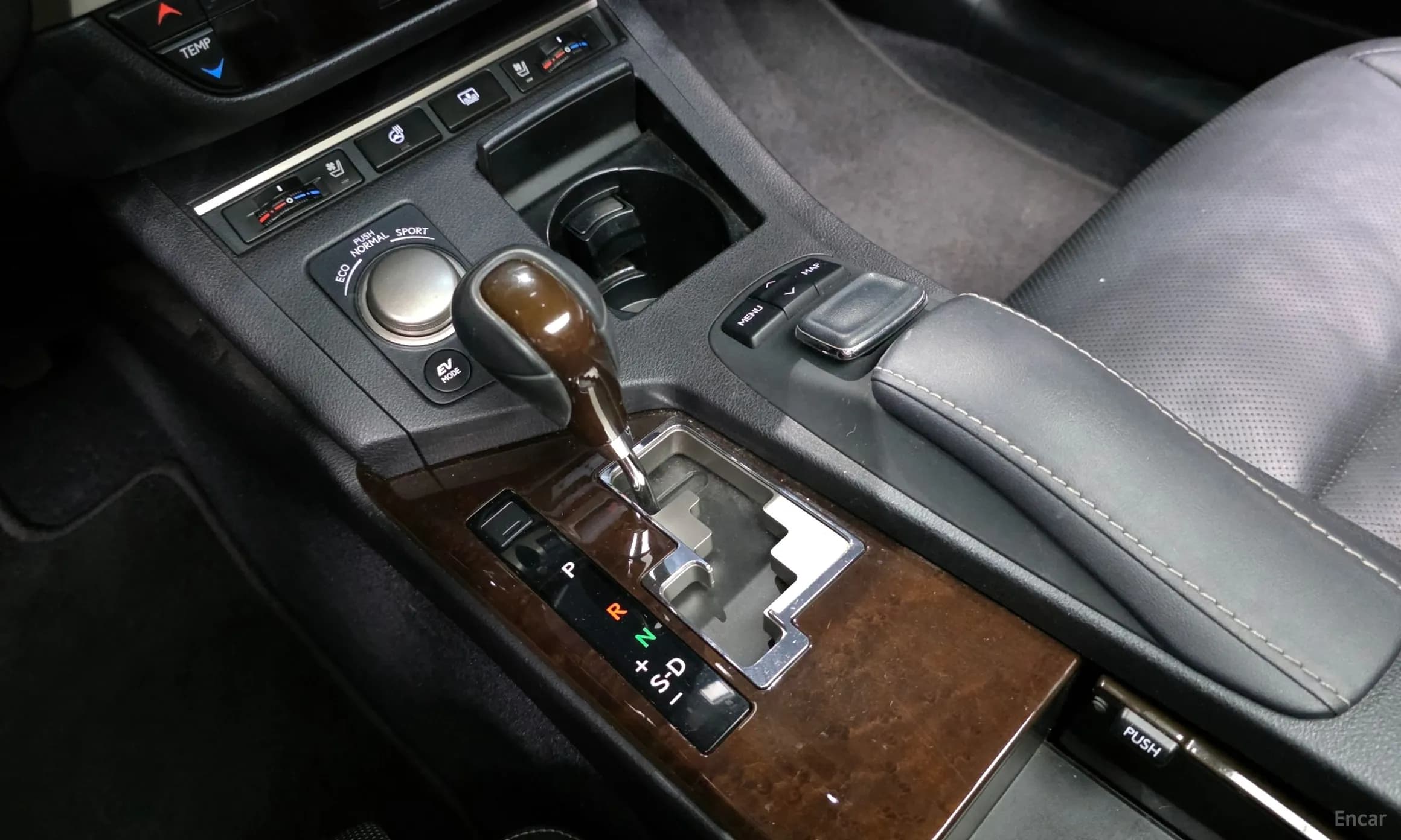 New ES300h