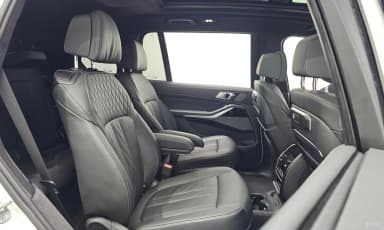 X7 (G07)