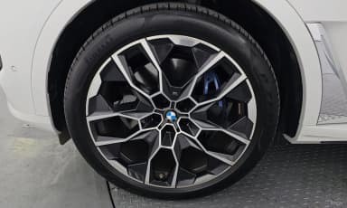 X7 (G07)