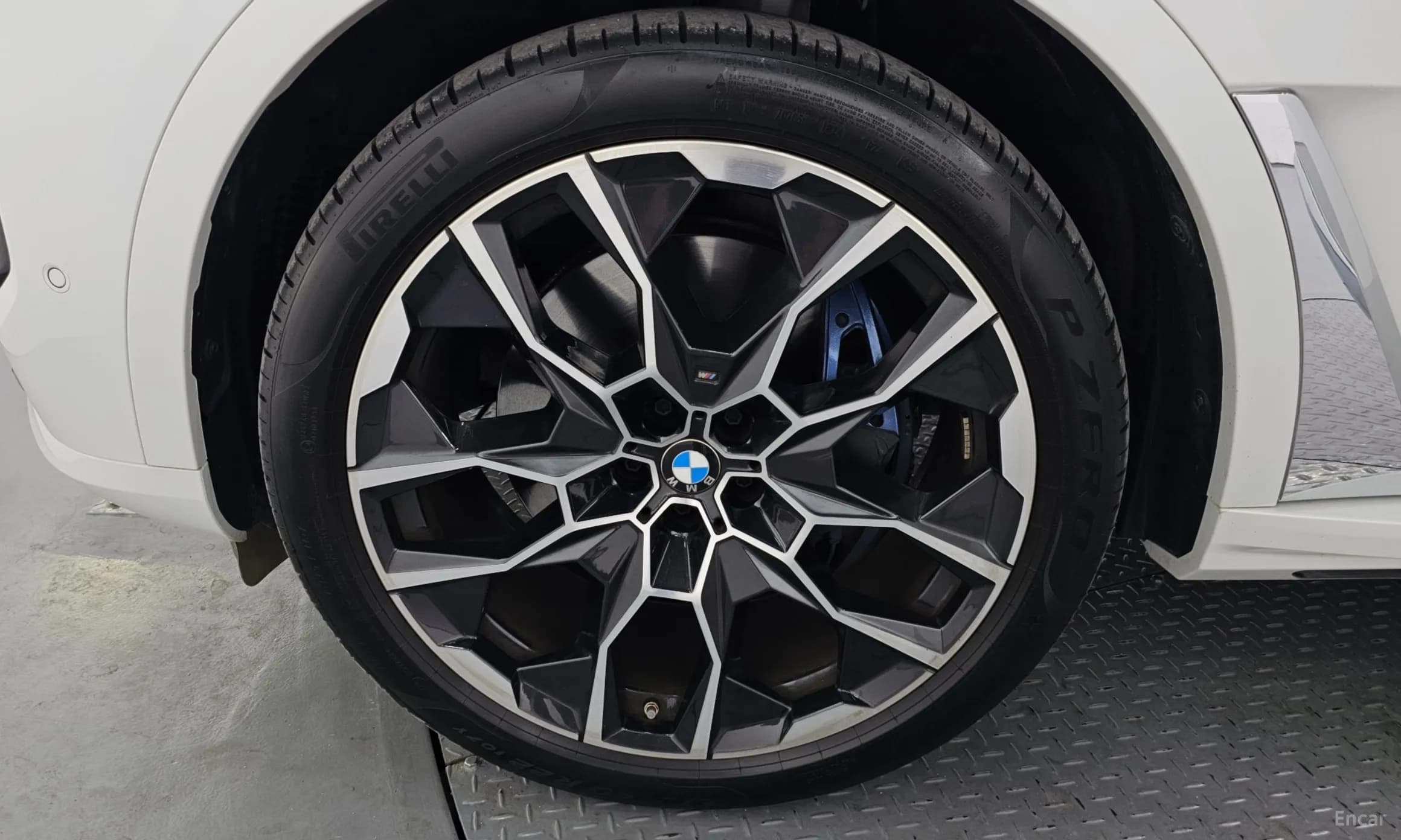 X7 (G07)
