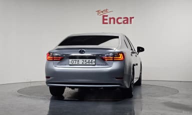 New ES300h