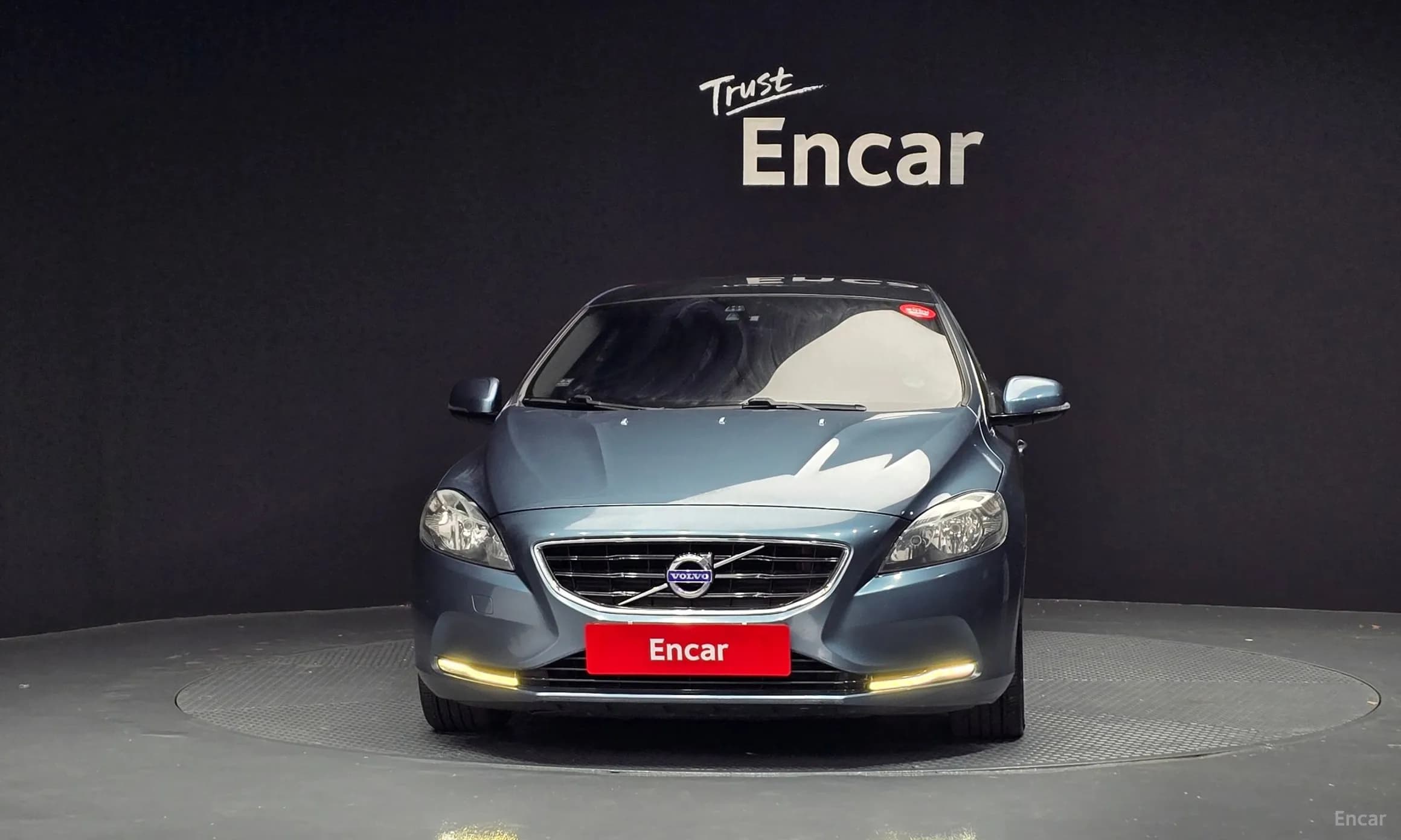 V40