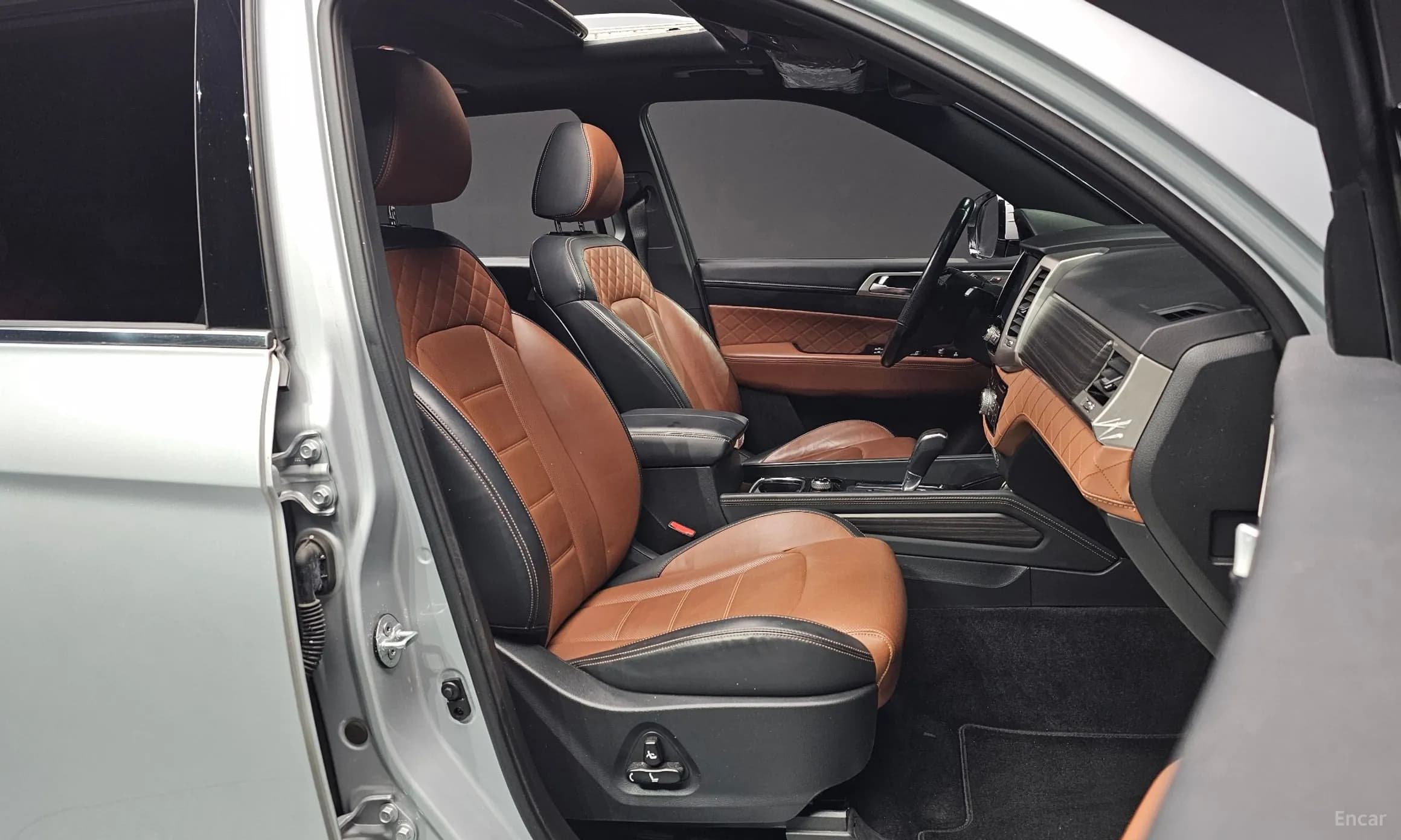 G4 Rexton