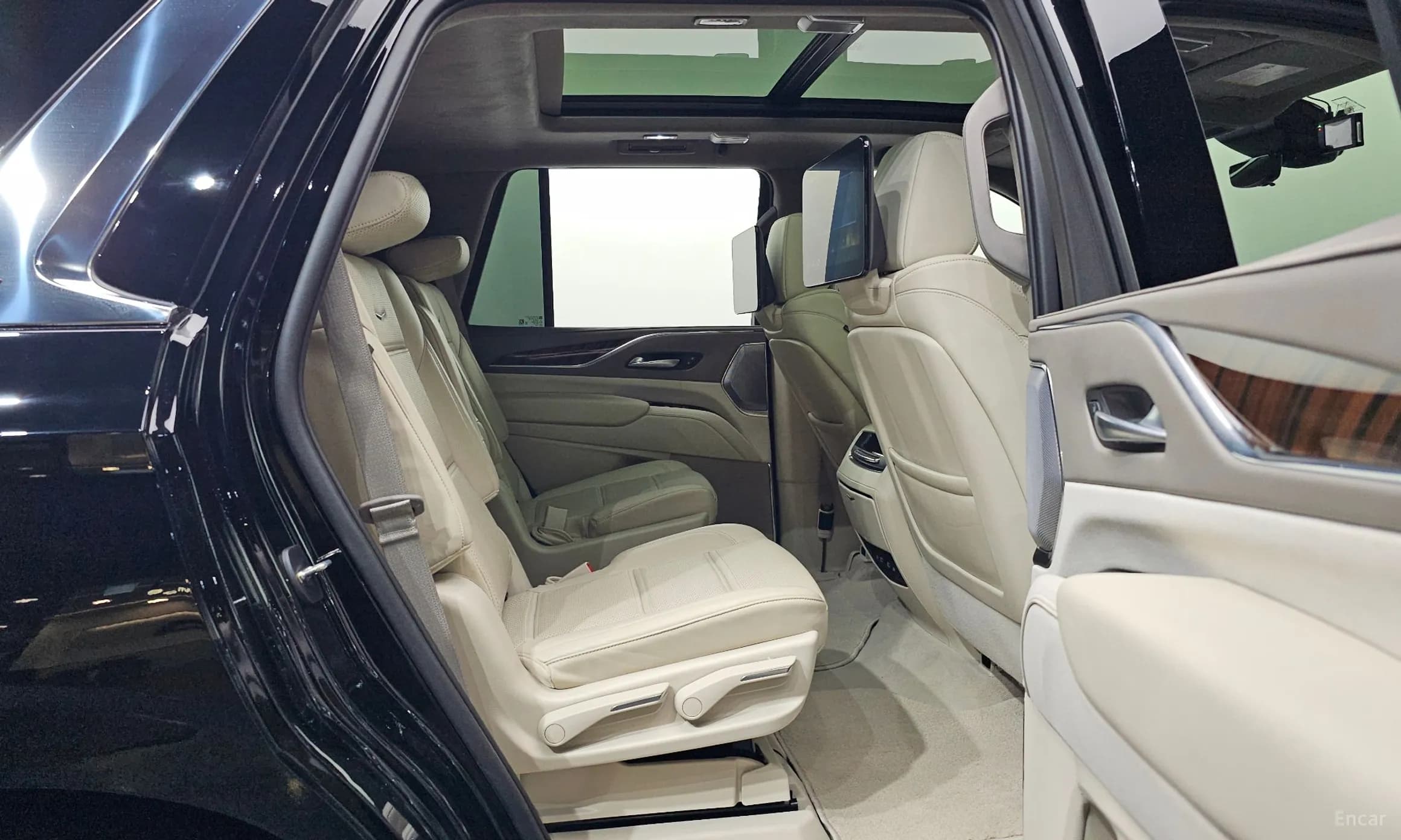Escalade 5th Generation