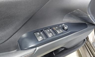 Camry (XV70)