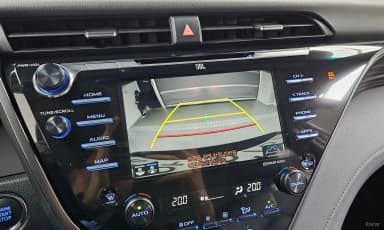 Camry (XV70)
