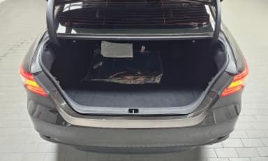 Camry (XV70)