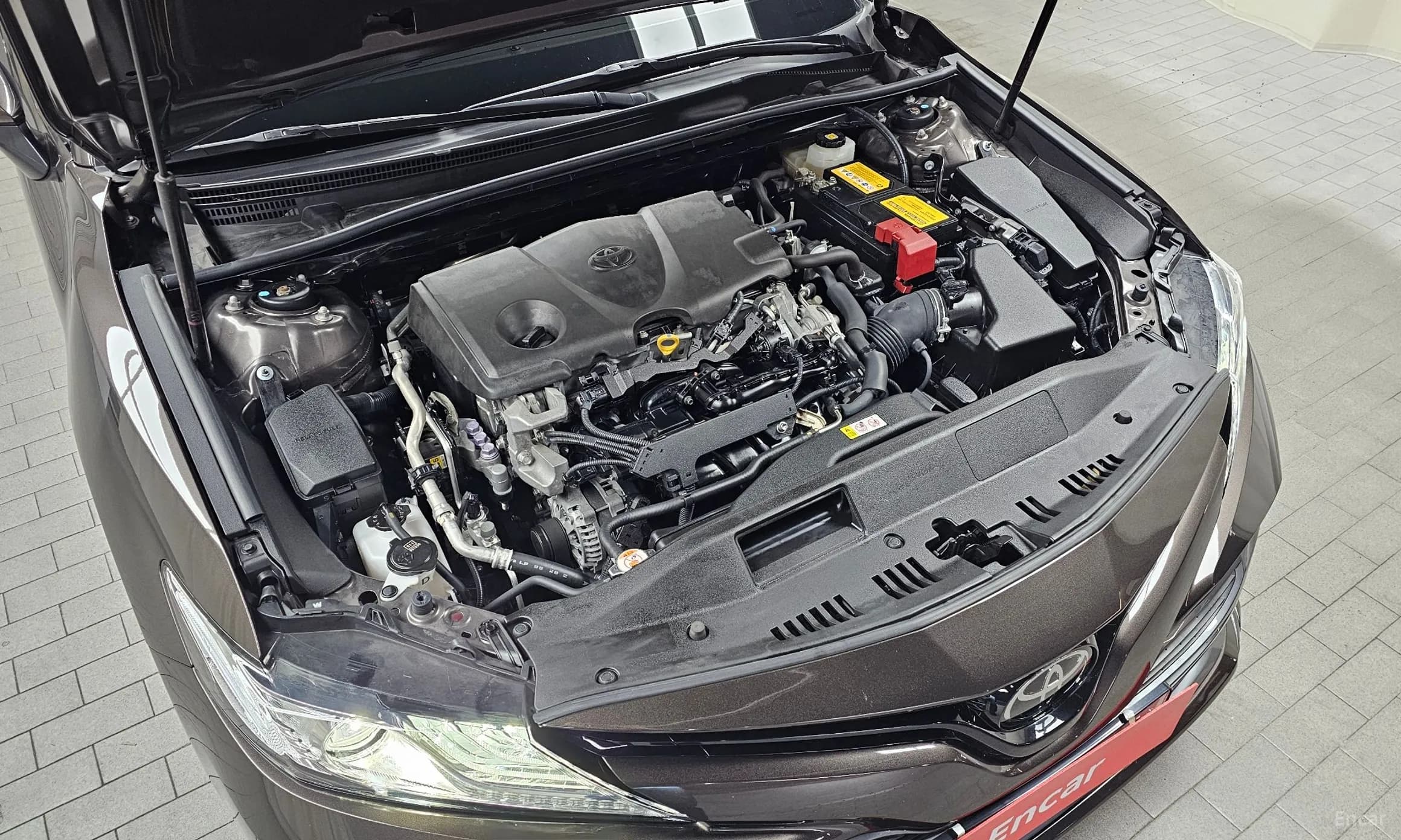 Camry (XV70)