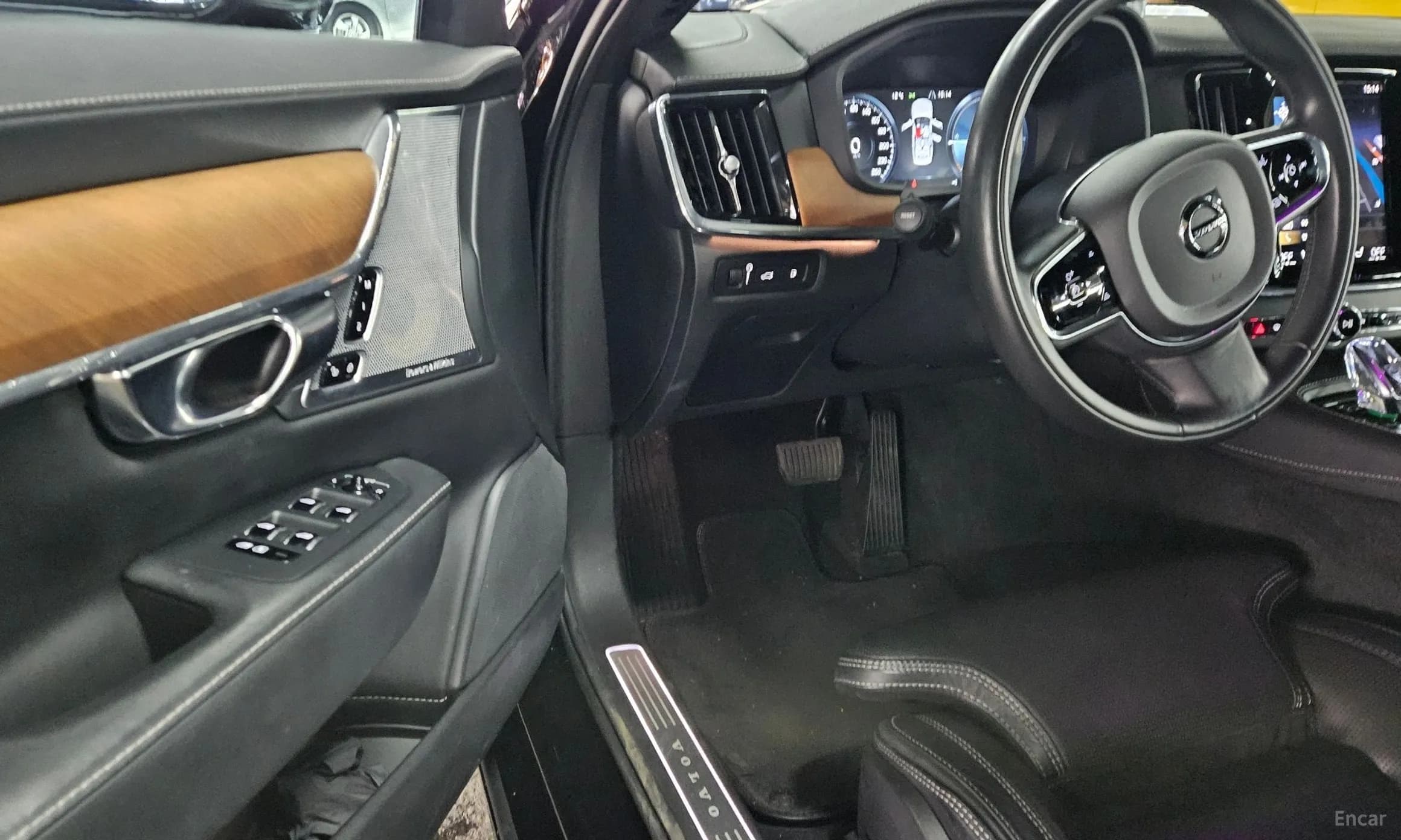 S90