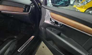 S90