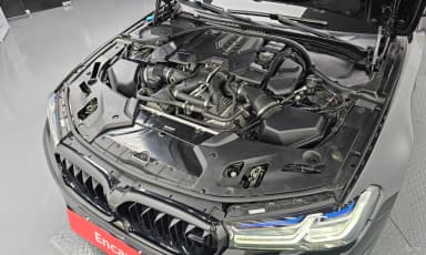 M5 (F90)