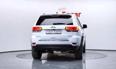 Grand Cherokee