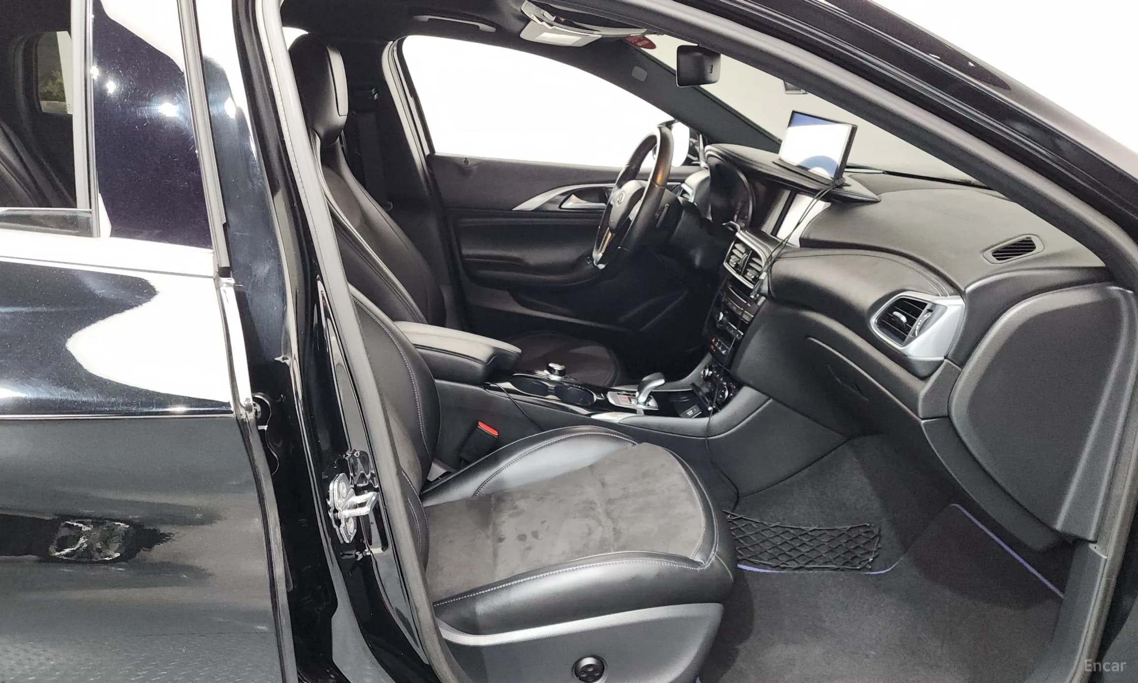 Q30