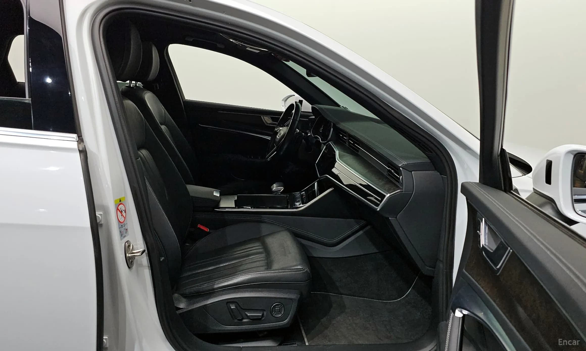 A6 (C8)