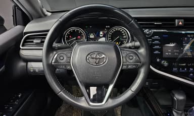 Camry (XV70)